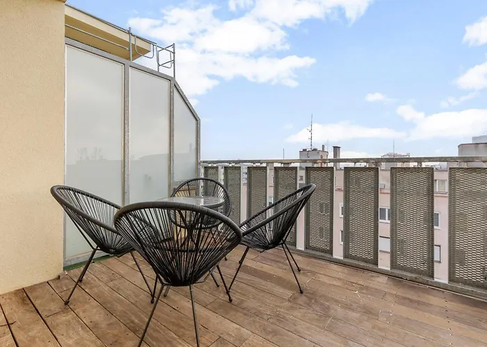 Lam Concrete Ac - Balcony Apartamento